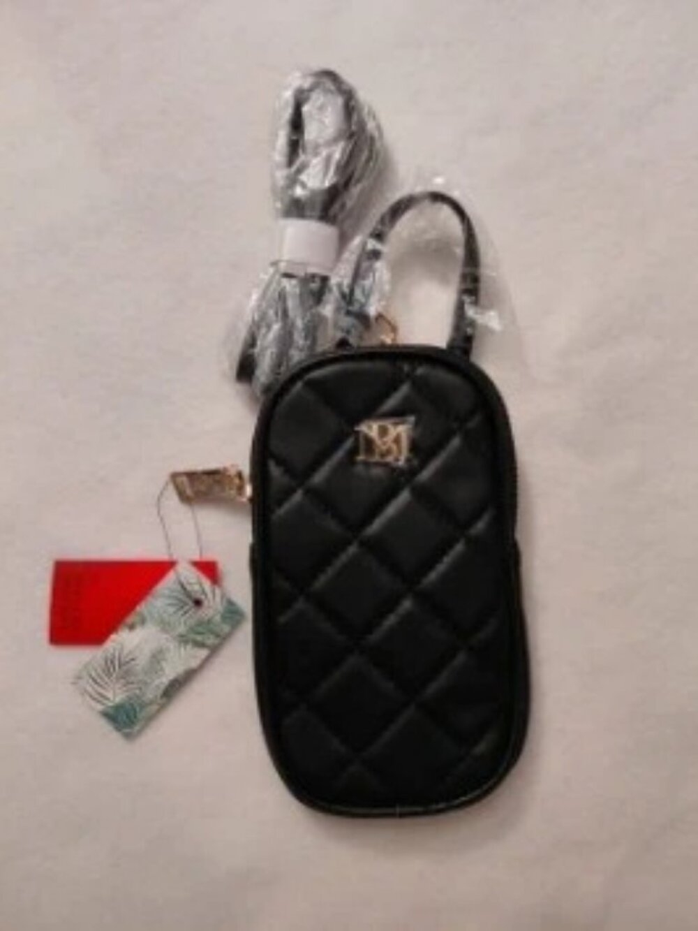Badgley Mischka Quilted Phone Crossbody Bag – Black (BM-4159)